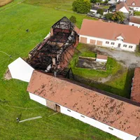 201011_brand_groebern_feuerwehr_50.jpg